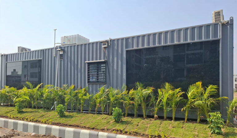container-cabin-3